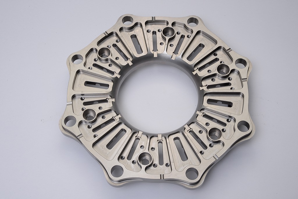 Silver metal clutch assembly